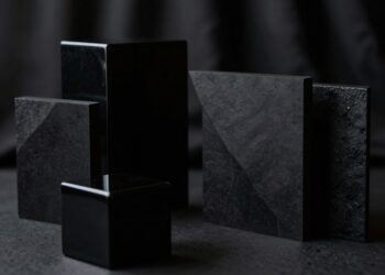 Schwarz